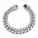 Collier pour chat en argent de luxe