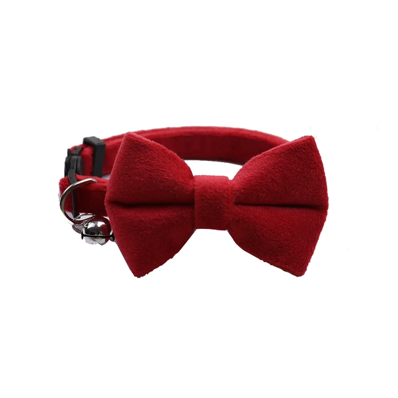 Collier rouge noeud papillon pour chat